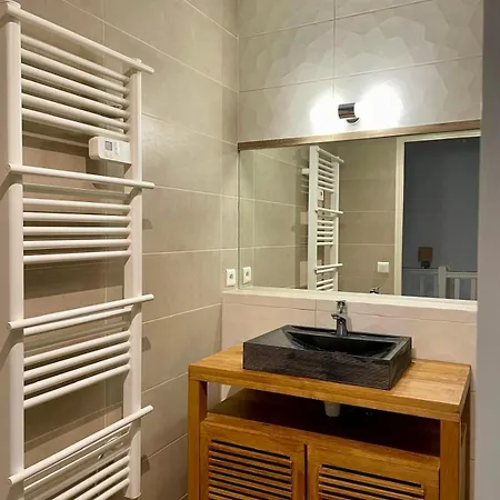 Holiday home Nichee Sur Golf Et Piscine