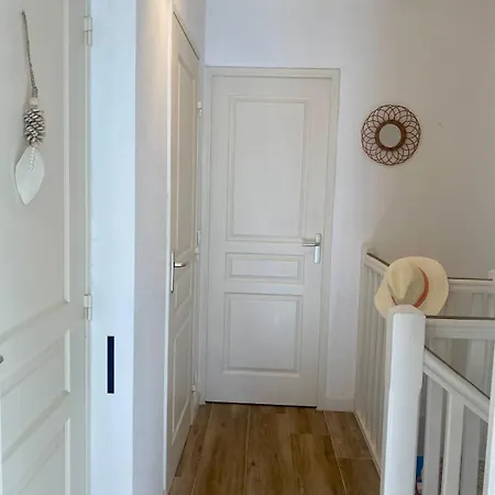 Nichee Sur Golf Et Piscine Holiday home Sainte-Maxime