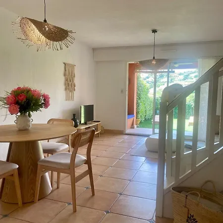 Nichee Sur Golf Et Piscine Holiday home Sainte-Maxime
